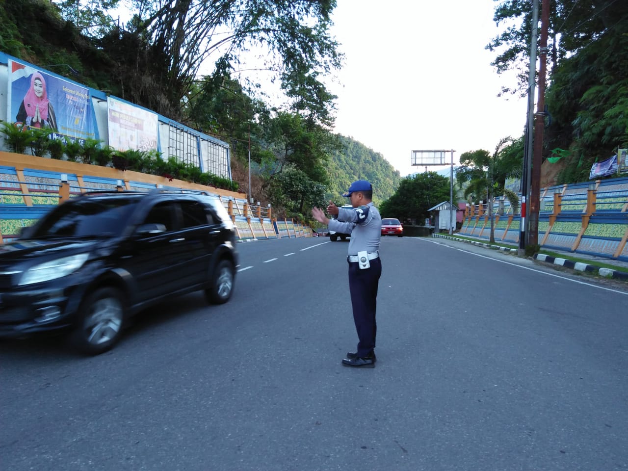 KEGIATAN PENGAMANAN LALU LINTAS 